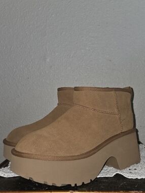 UGG Women's Tan Suede Chunky Platform Ankle Booties